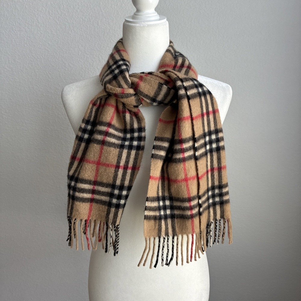 Burberrys of London Nova Check Scarf 100% Cashmere Made in England Old Money